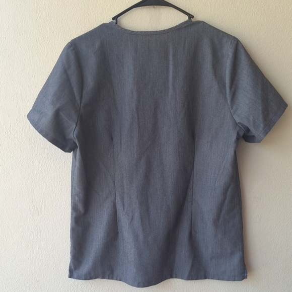 FIGS Scrub Gray Catarina V Neck Women's Top Size M - Picture 6 of 6